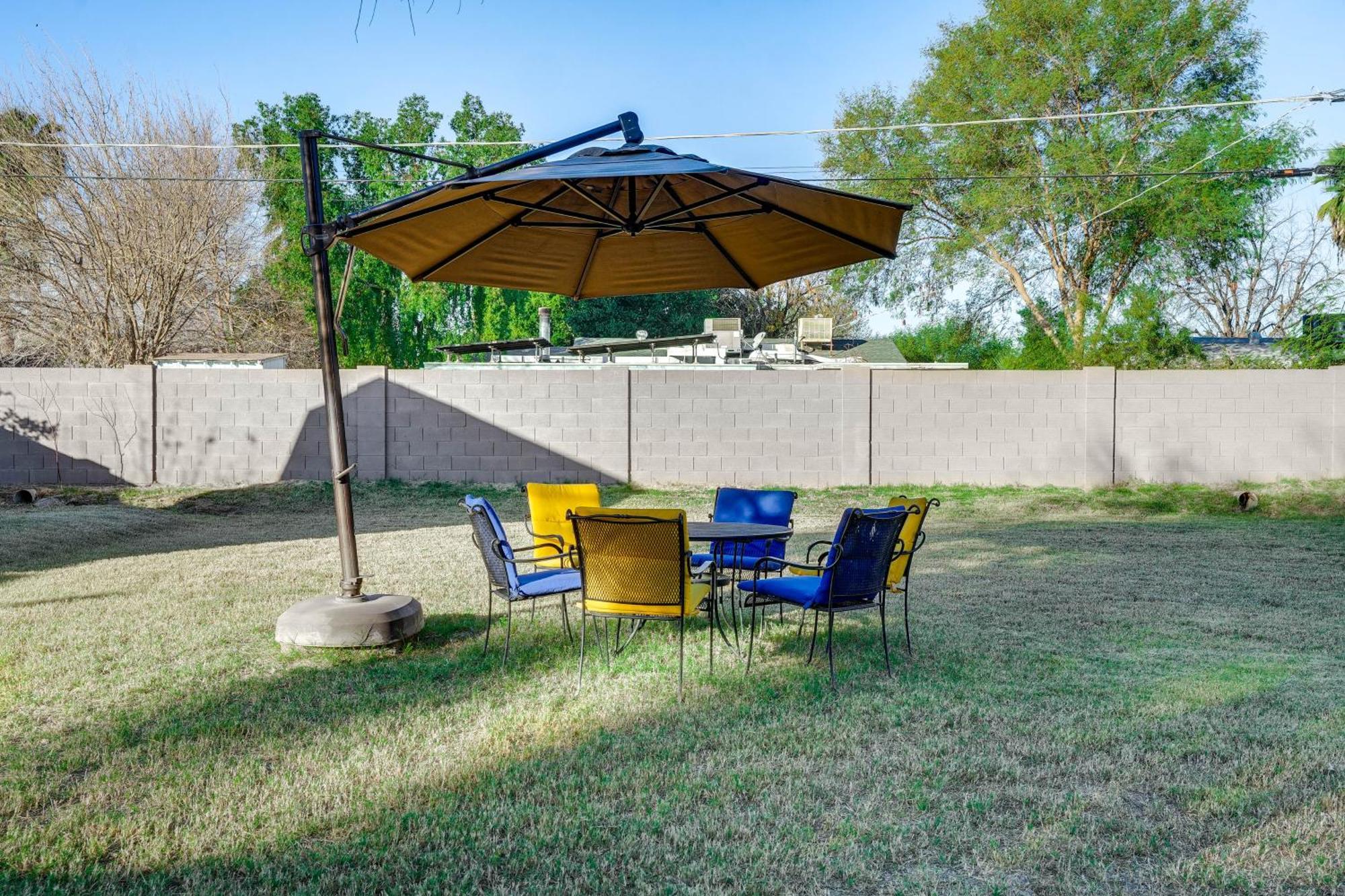 Pet-Friendly Phoenix Home With Breezeway And Fire Pit! Eksteriør billede